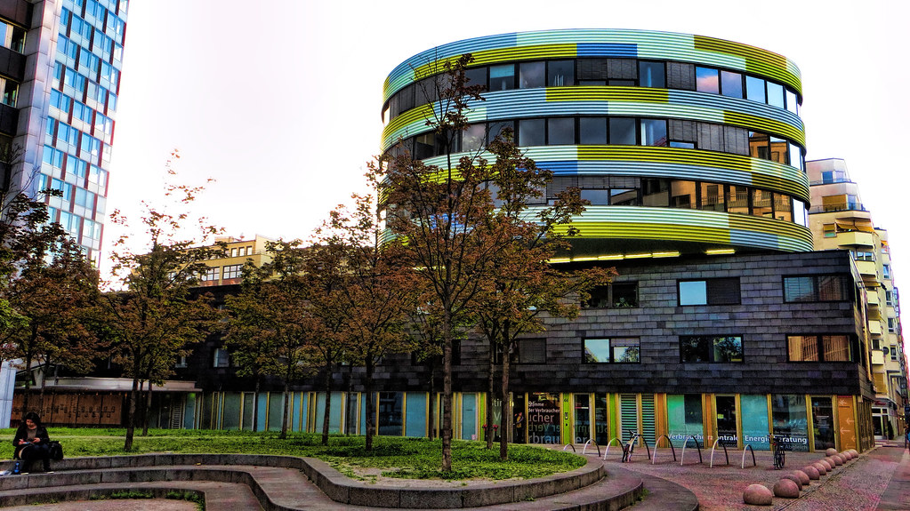 GSW Headquarters Berlin - Sauerbruch Hutton Architects