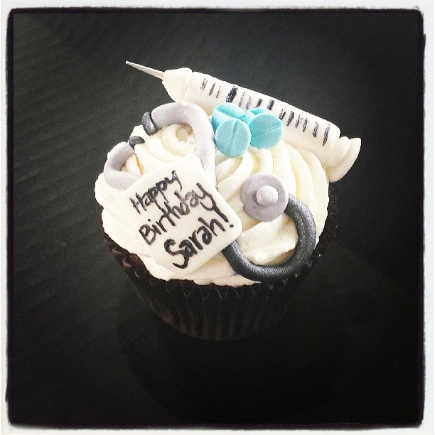 Just need cake for 1?  We can personalize cupcakes for a special gift!