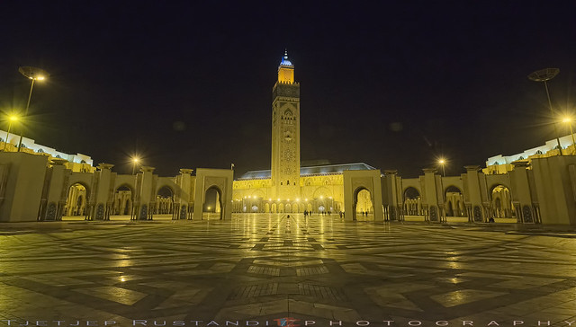 So long Hassan II mosque, bye Casablanca