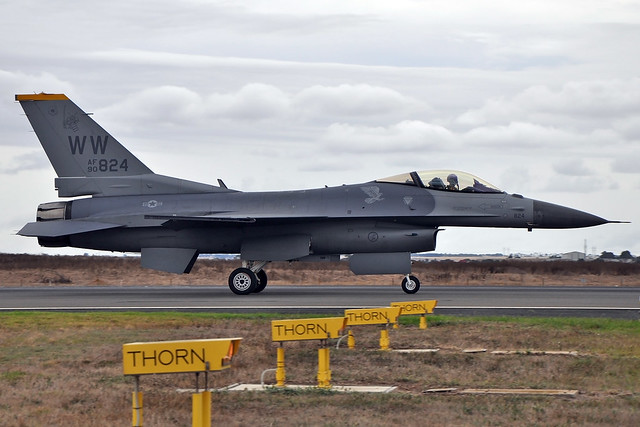 90-0824/WW General Dynamics F-16C Block 50B Fighting Falcon USAF