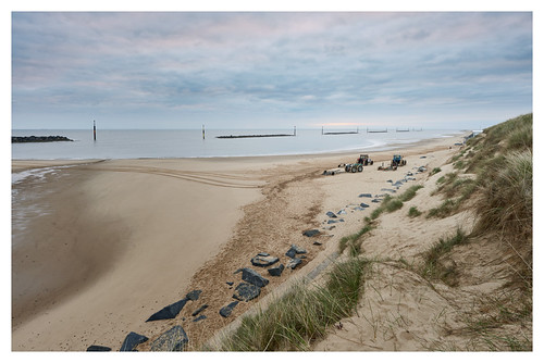 Glimmer of Hope by Steven Docwra, Was hoping for a glorious sunrise, unfortunately all I seem to get is a slither of colour on the hor
