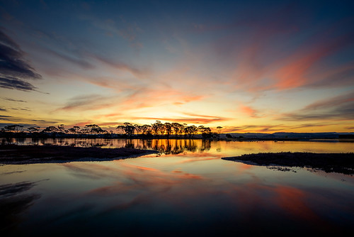 reflection dusk hawkesbay newzealand sunset napier ankh water tide sky watchman lake caldwell light clouds