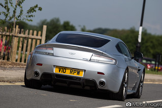 Richard's Aston Martin V8 Vantage
