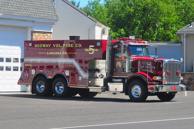 Midway Volunteer Fire Company Tanker 5