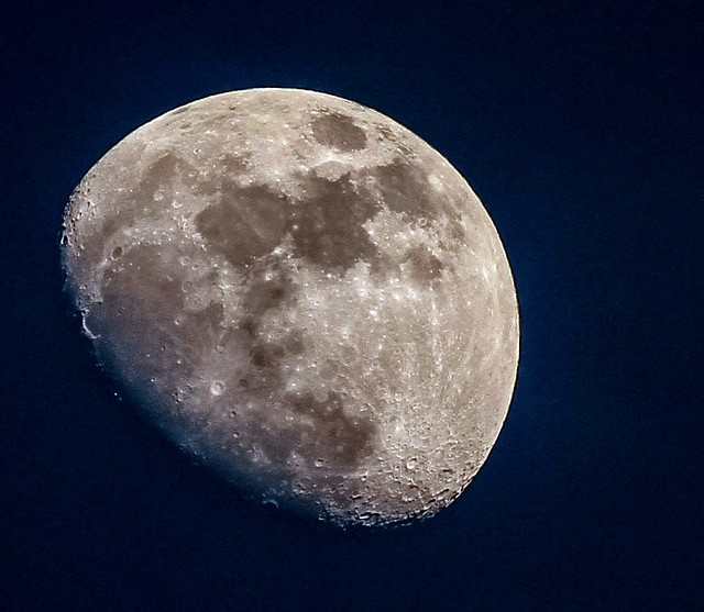 Sa lluna - la Luna - the moon