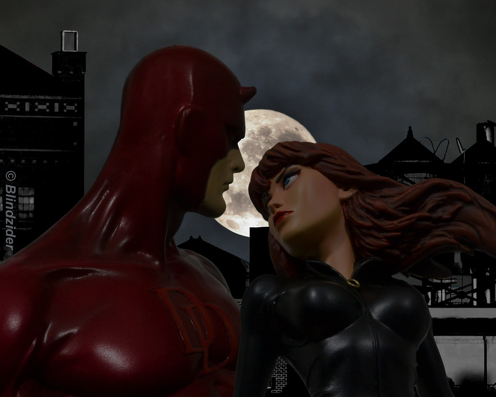 Daredevil and Black Widow - Kiss.