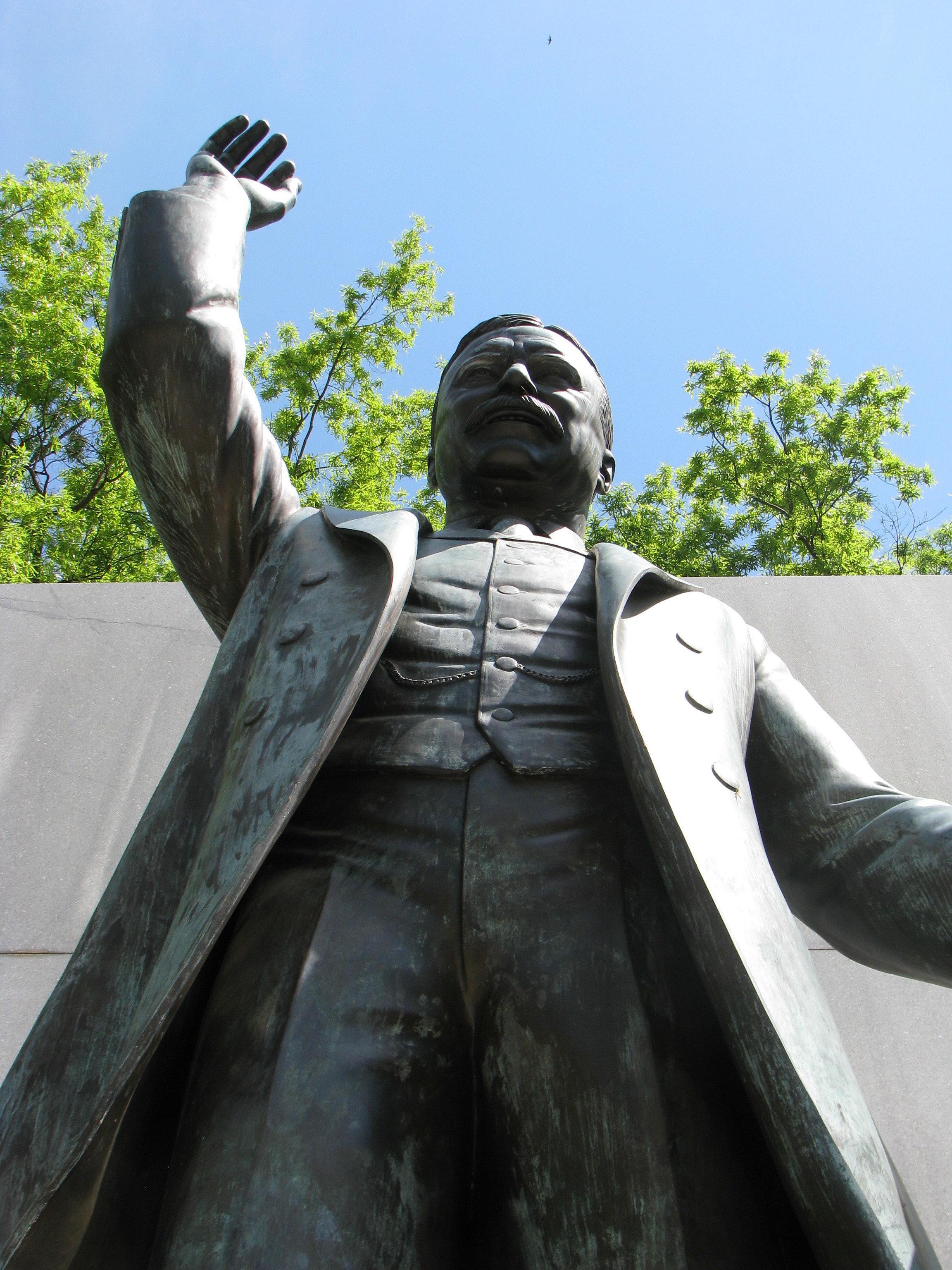 Theodore Roosevelt Statue