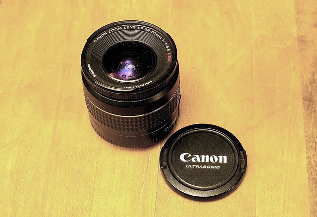 Lens EF: Canon EF 22-55mm 1:4-5.6 USM 35mm Zoom: Canon Elan II (film) & Canon Rebel (digital) - Image by Fujifilm Finepix S1500