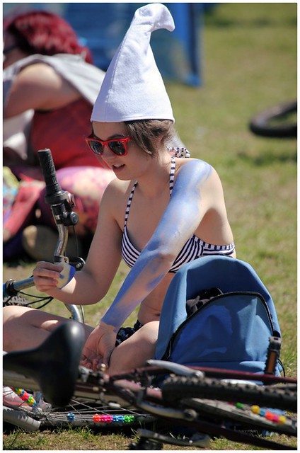 Brighton WNBR 2014: Ms Smirfette loves blue