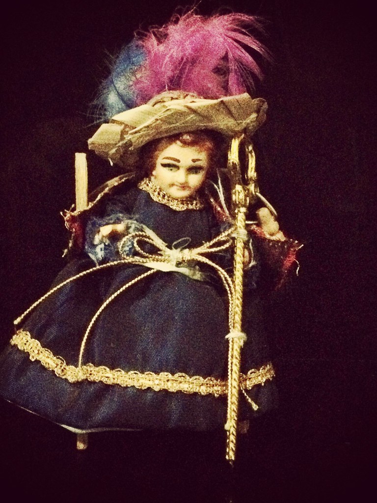 Niño dios miniatura vestido del santo niño de Atocha | Flickr
