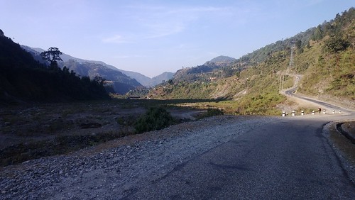 road fort dam pass reservoir hetauda chisapani sisneri kulekhani mahabharatrange bhimphedi