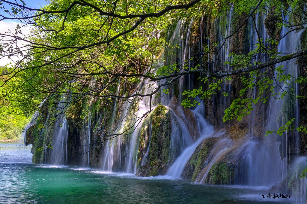 Top 20 most naturally beautiful places in the world - Plitvice Lakes National Park: A Tapestry of Cascading Lakes - Nature's Enchanting Oasis