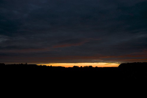 trees sunset summer silhouette clouds sunrise dawn estonia midsummer dusk redsky tartu 824 summersolstice whitenight carlzeiss sel24f18z sonnarte1 sonynex6 ilobsterit