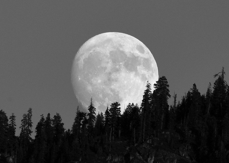 Yosemite super moon