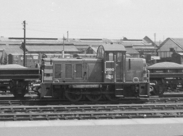 Close up of 2990 Class 07 shunter seen at Eastleigh