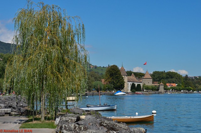 Château de Rolle au bord du lac Léman (CH)