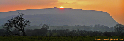 ireland sunsets connacht sligo irishfolklore passagetombs queenmaeve irishmythology neolithicireland