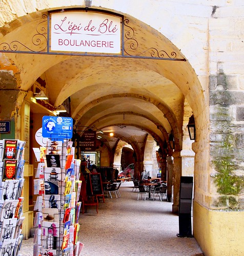 languedocroussillon garddepartment sommieres france arcades lesarcades arches shops underneaththearches mickyflick