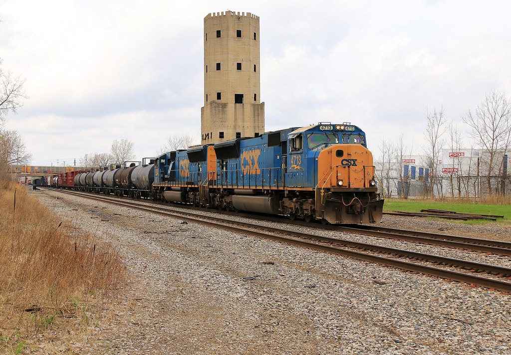 The Castle | CSXT SD70MAC #4713 leads a duo of MACs on Y123 … | Flickr