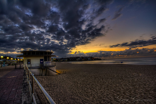 Bondi Beach Sunrise | 27.09.14 | davywg | Flickr