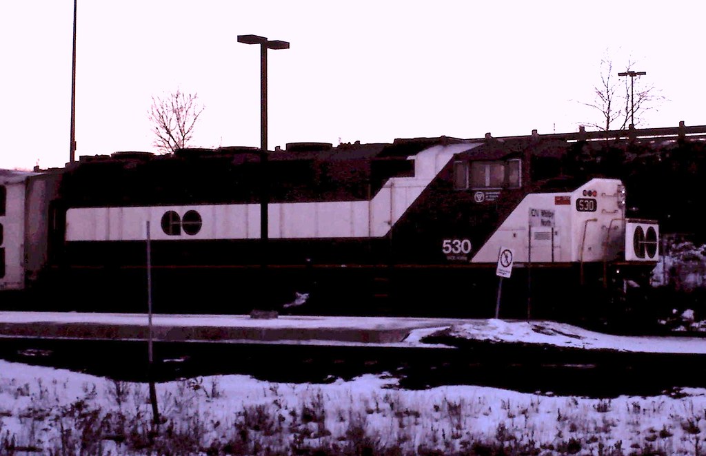 GO 530 | Go Whitby Ontario At the time this was as far as GO… | Flickr