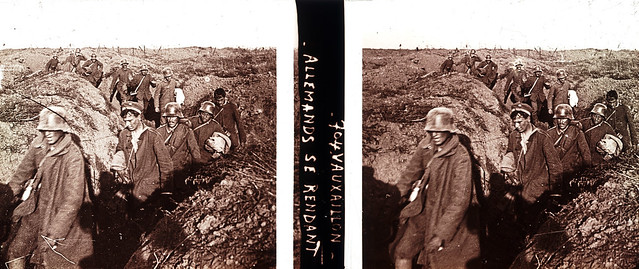 Surrendering german soldiers in Vauxaillon during WWI (stereoscopic glass plate, France)