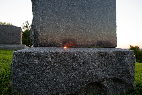 sunset sun cemetery grave tombstone