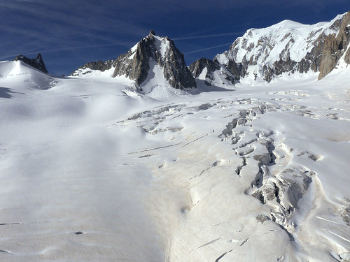 Chamonix, massif du Mont-Blanc, glacier du Géant | réf. 5594… | yann ...
