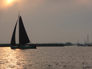 Evening sailing at Goingarijpster poelen