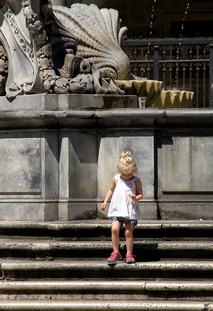 Rom, Piazza di Santa Maria in Trastevere, Brunnen (fountain)