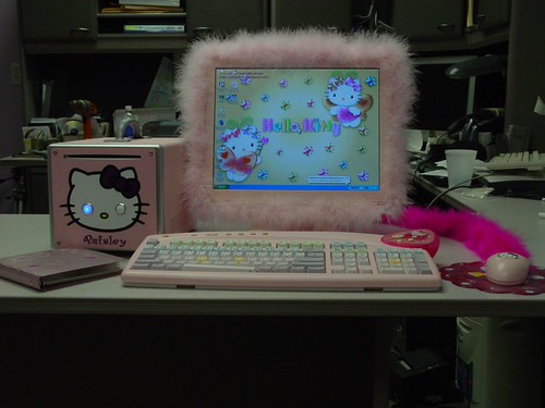 Hello Kitty Carrier Computer | by mwhatfield68