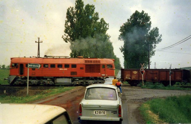 Afternoon goods from Szendrő hauled by MAV M62 245. May 1988