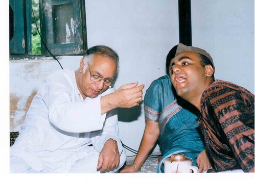 USTAD MUNAWAR ALI KHAN  TIEING GUNDA TO HIS NEPHEW NAQI ALI kasuri | by sajan khan