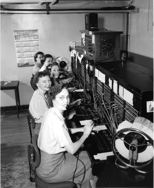 Telephone operators, 1952