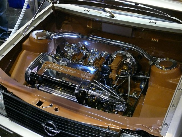 Opel engine chrome modded