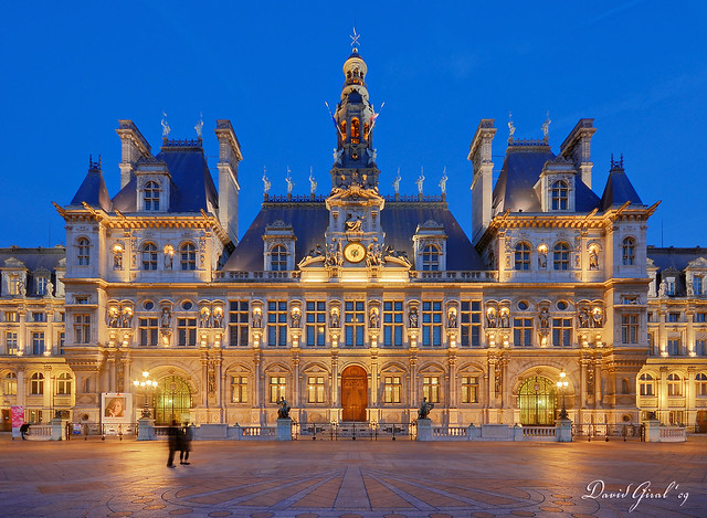 Blue Hour on Paris City Hall | HDR | night shot | downtown Paris | blue hour