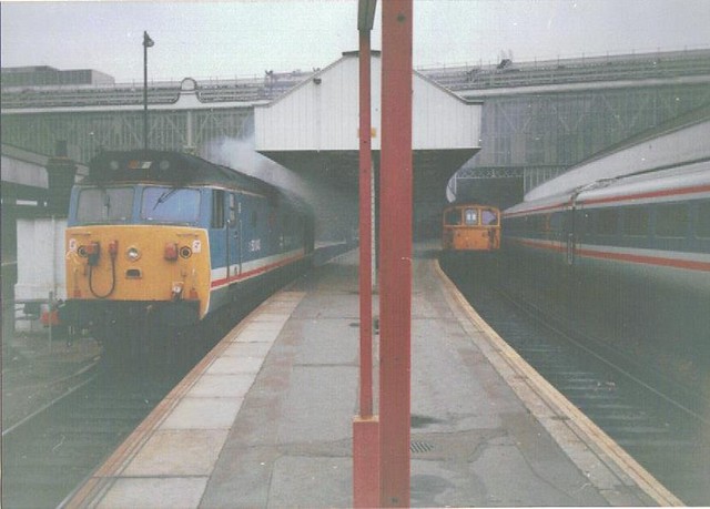 50043 Eagle and 33103, London Waterloo 19th November 1988