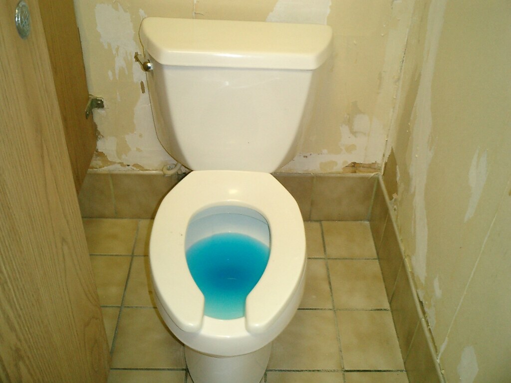Minimalist bathroom design