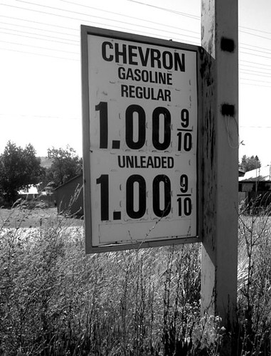 Defunct gas prices... 20050622_4457