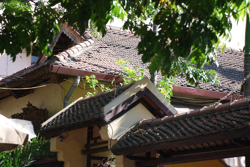 phố xưa nhà cổ mái ngói thâm nâu | vuvan_125 | Flickr