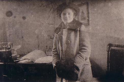 Who is she? - WWI Eastern Front