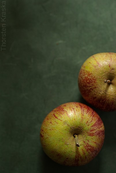 Two Apples by Thorsten (TK)