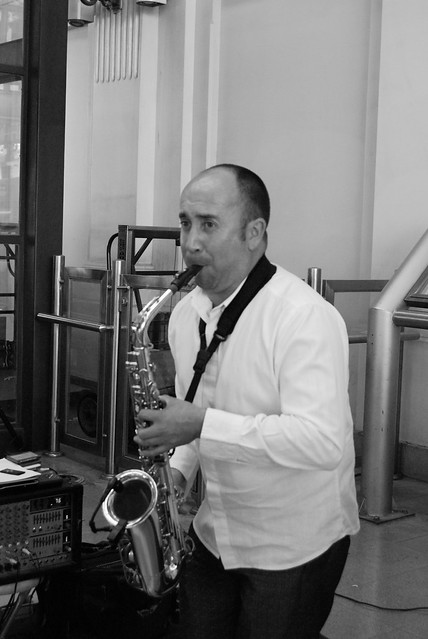 Jazz in the train station 2