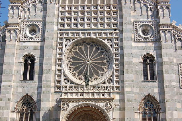 Facciata del Duomo di Monza