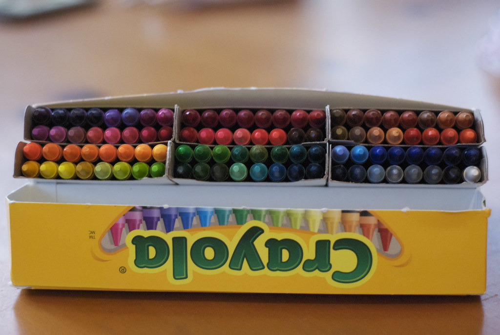 Crayola Crayons 96 pack, Organized my crayolas by the colou…
