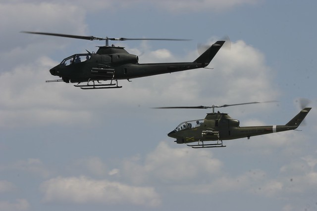 AH-1'S @ Tyndall AFB Airshow 2006