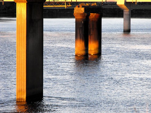 newzealand pillars sunsetlight greymouth greyriver
