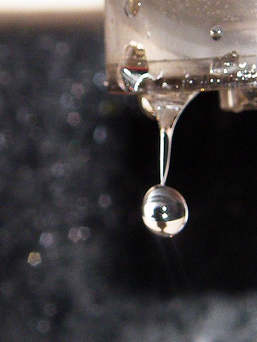 Water almost drop | Didn't set my manual setting very well..… | Flickr