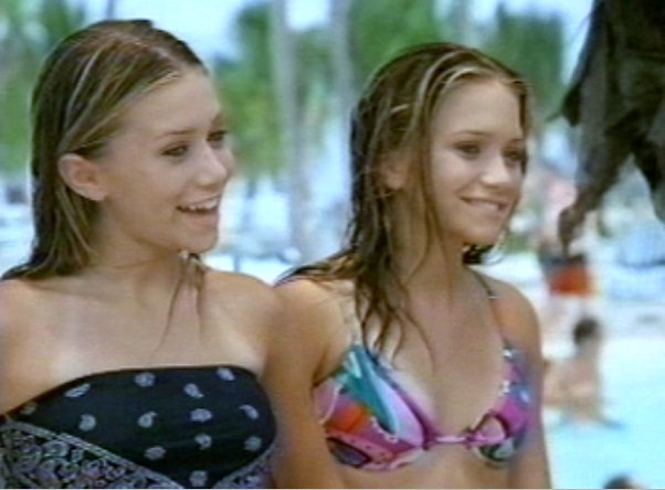 Bikini olsen twins Elizabeth Olsen