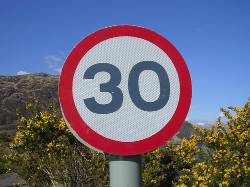 Speed Limit: 30 mph | by mikecogh
